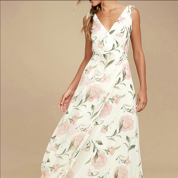 Lulus Dresses & Skirts - Lulus romantic possibilities floral maxi dress
